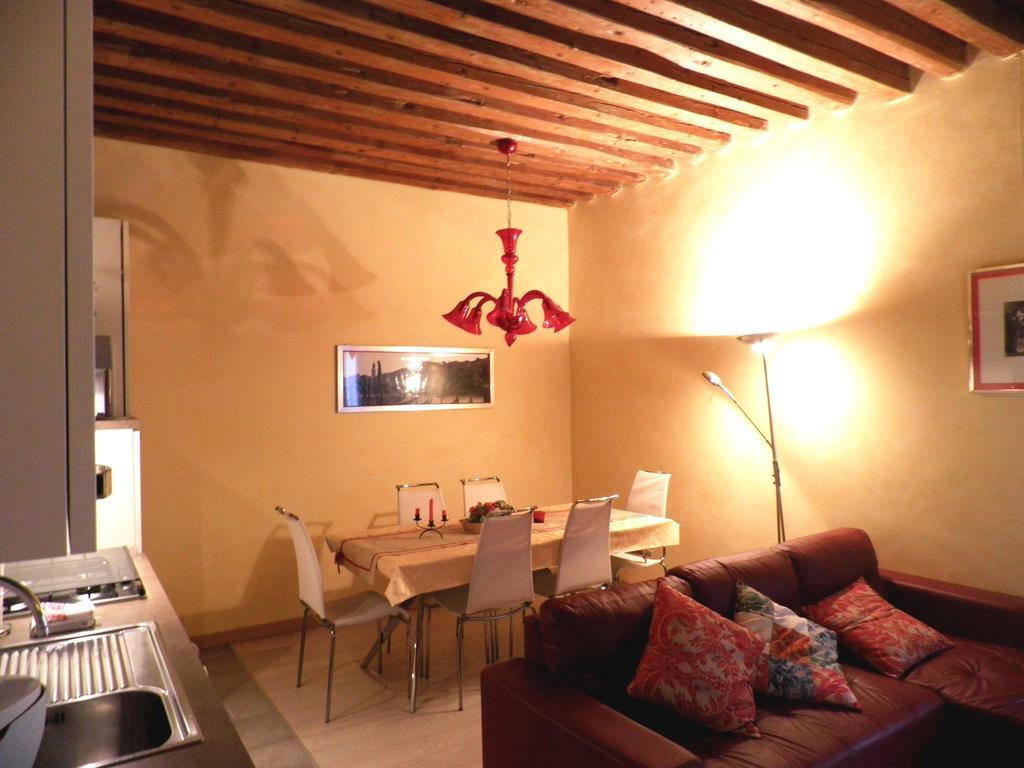 Ca' Delle Maschere Venetië Kamer foto